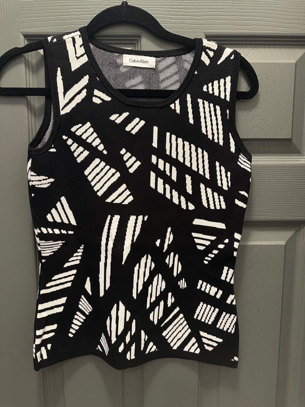 Calvin Klein Black & White Geometric Knit Tank